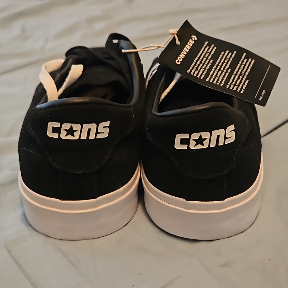 Converse - Picture 3 of 8